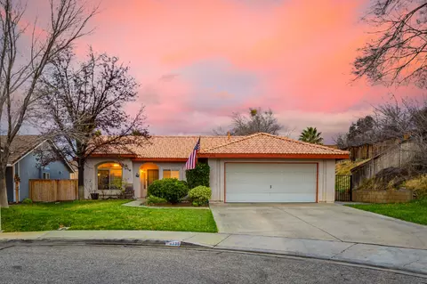 6330 Prairie Ct, Quartz Hill, CA 93536 photo 2