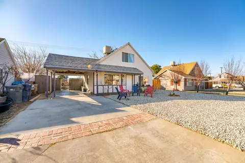 44327 Heaton Ave, Lancaster, CA 93534 photo 2