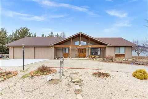29581 Ryder Cup Ln, Tehachapi, CA 93561 photo 1