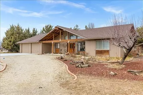 29581 Ryder Cup Ln, Tehachapi, CA 93561 photo 3