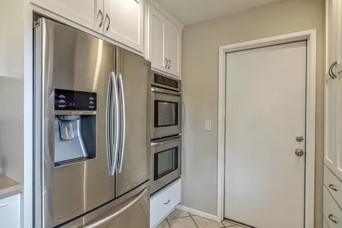 43922 Fenner Ave, Lancaster, CA 93536 photo 17