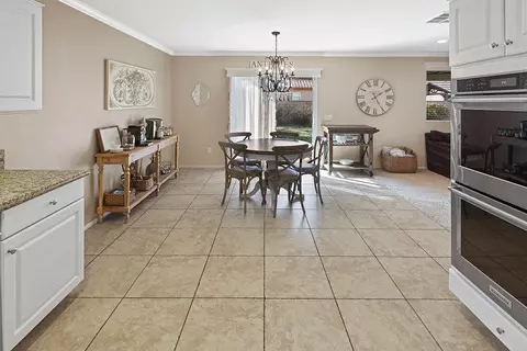 43525 Hampton St, Lancaster, CA 93536 photo 18