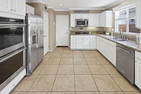 43525 Hampton St, Lancaster, CA 93536 photo 19
