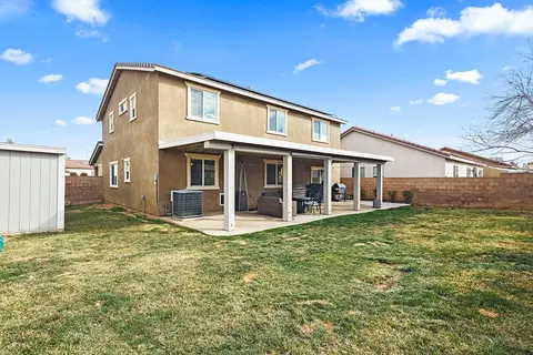 43525 Hampton St, Lancaster, CA 93536 photo 35