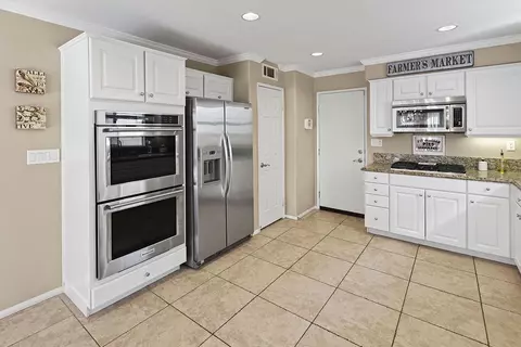 43525 Hampton St, Lancaster, CA 93536 photo 20