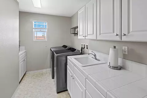 43525 Hampton St, Lancaster, CA 93536 photo 33