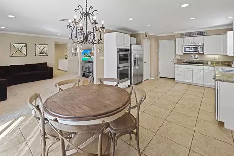 43525 Hampton St, Lancaster, CA 93536 photo 17