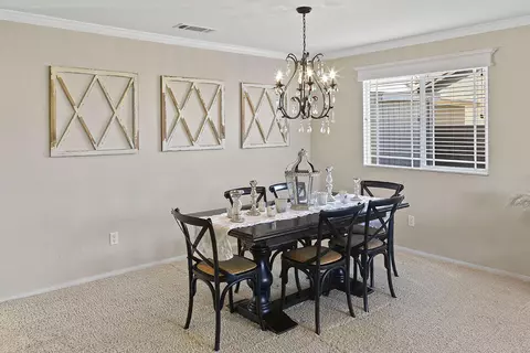 43525 Hampton St, Lancaster, CA 93536 photo 8