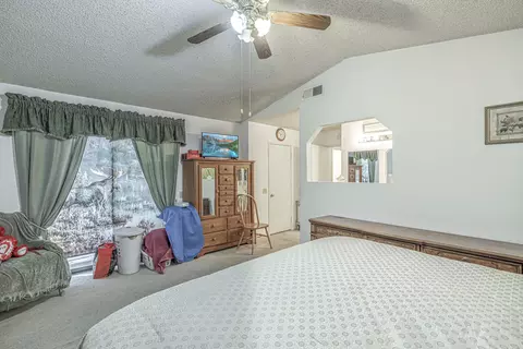 44052 Ruthron Ave, Lancaster, CA 93536 photo 13