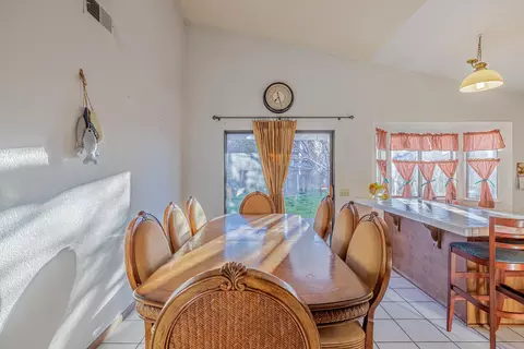 44052 Ruthron Ave, Lancaster, CA 93536 photo 9