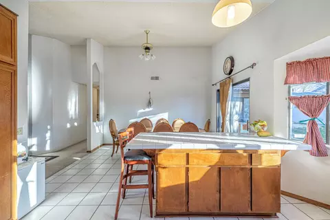 44052 Ruthron Ave, Lancaster, CA 93536 photo 6
