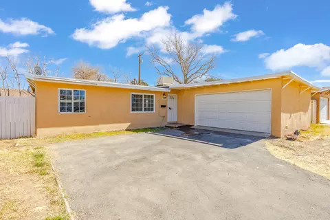 44026 3rd St E, Lancaster, CA 93535 photo 3