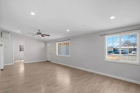44026 3rd St E, Lancaster, CA 93535 photo 6
