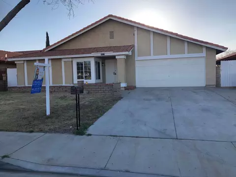 44015 7th St E, Lancaster, CA 93535 photo 1