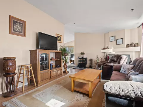 49221 67th St W, Lancaster, CA 93536 photo 4