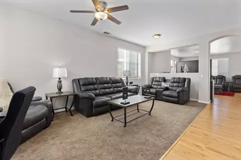 1543 Sutherland St, Lancaster, CA 93534 photo 3