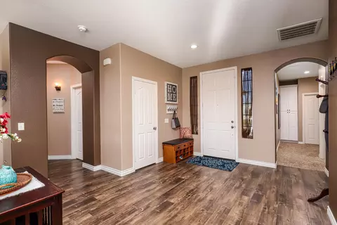42921 Edson Ave, Lancaster, CA 93536 photo 9