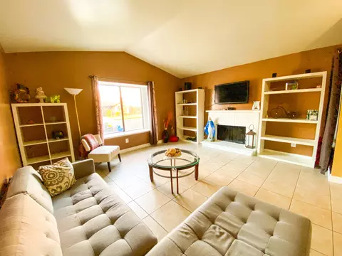 3564 Avocado Ln, Palmdale, CA 93550 photo 6