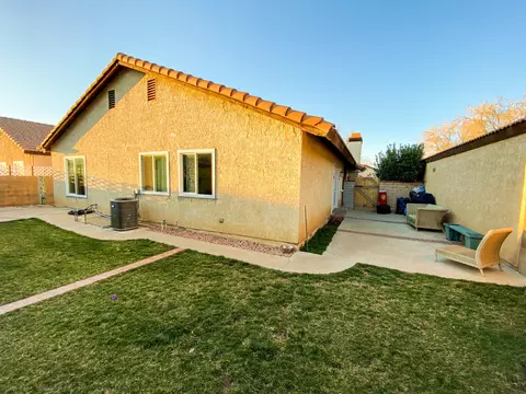 3564 Avocado Ln, Palmdale, CA 93550 photo 20