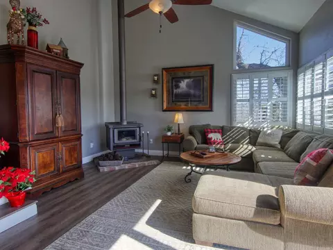 24480 Deertrail Dr, Tehachapi, CA 93561 photo 10