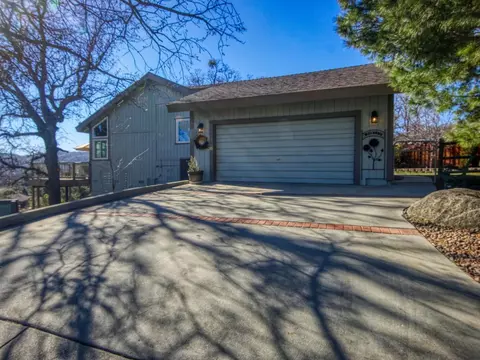 24480 Deertrail Dr, Tehachapi, CA 93561 photo 3