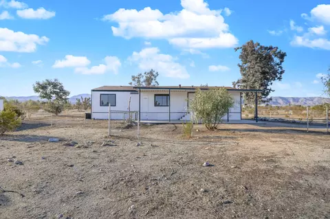 16749 Avenue W8 E, Llano, CA 93544 photo 18