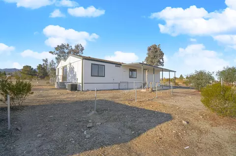 16749 Avenue W8 E, Llano, CA 93544 photo 17
