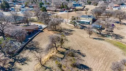 22650 Tree Ct, Tehachapi, CA 93561 photo 9