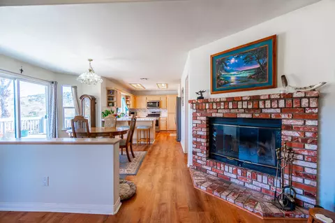 30201 Sunland Way, Tehachapi, CA 93561 photo 8