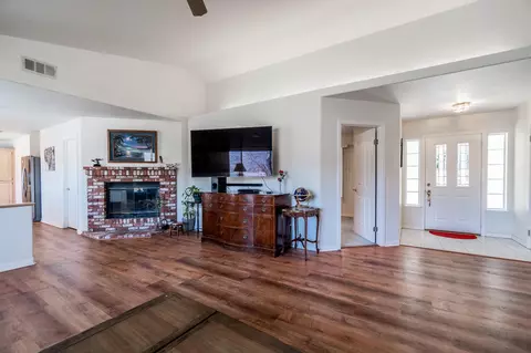 30201 Sunland Way, Tehachapi, CA 93561 photo 5