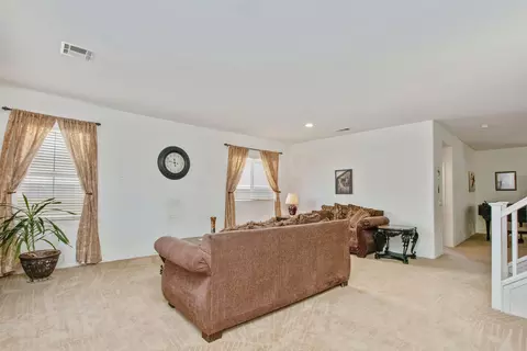 36752 30th St E, Palmdale, CA 93550 photo 4