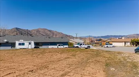 20420 Steeple Ct, Tehachapi, CA 93561 photo 5