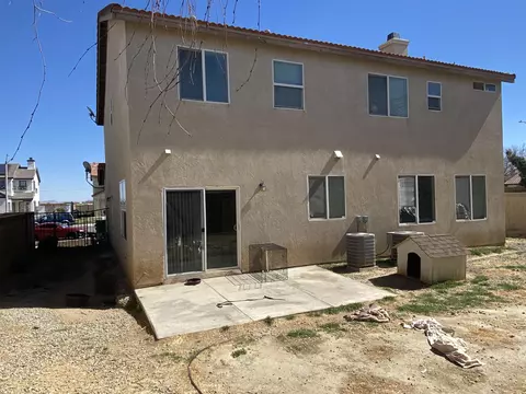 44005 Camellia St, Lancaster, CA 93535 photo 7