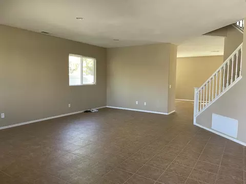 1442 Green St S, Tehachapi, CA 93561 photo 2