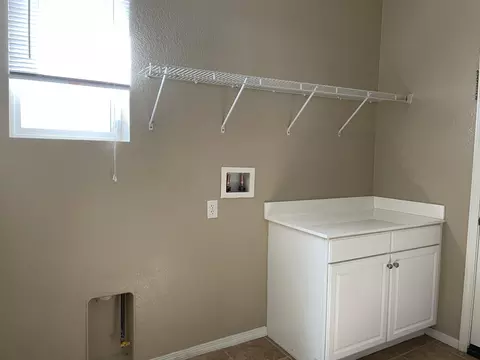 1442 Green St S, Tehachapi, CA 93561 photo 8
