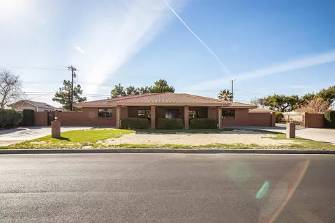 44745 Lowtree Ave, Lancaster, CA 93534 photo 1