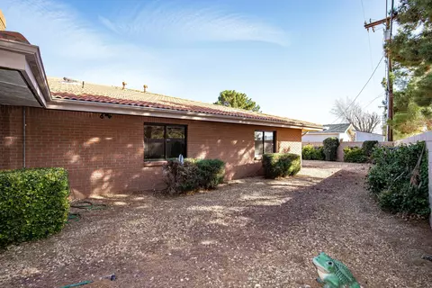 44745 Lowtree Ave, Lancaster, CA 93534 photo 33