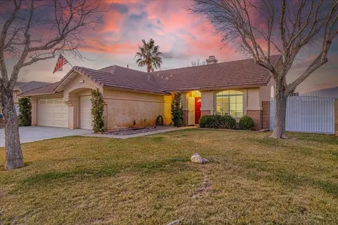 6231 Granite Ct, Lancaster, CA 93536 photo 1