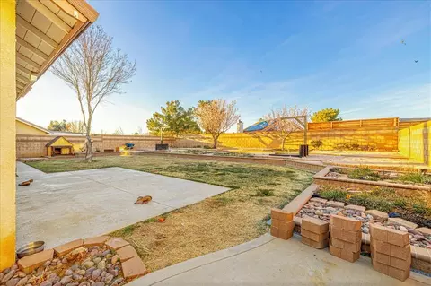 6231 Granite Ct, Lancaster, CA 93536 photo 38
