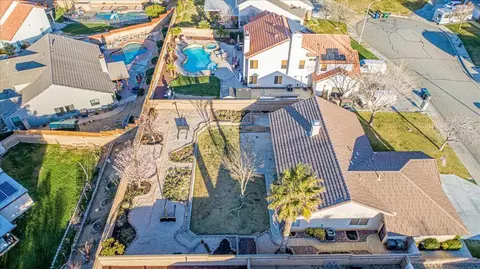 6231 Granite Ct, Lancaster, CA 93536 photo 8