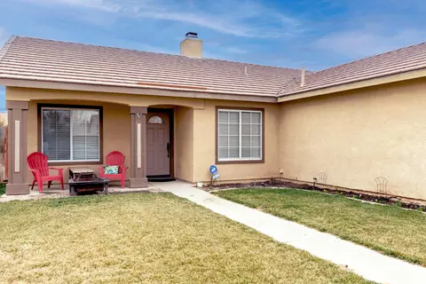 6150 Treehaven Ct, Lancaster, CA 93536 photo 2