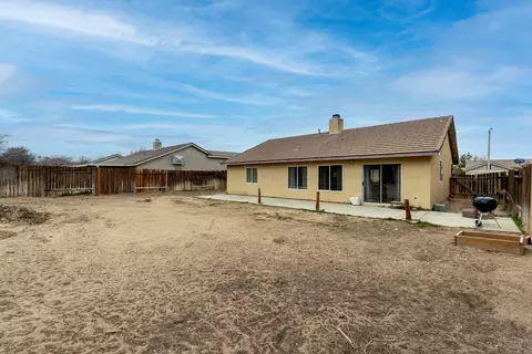 6150 Treehaven Ct, Lancaster, CA 93536 photo 13