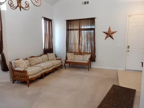 5729 Adobe Dr, Palmdale, CA 93552 photo 4