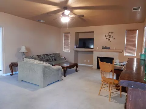 5729 Adobe Dr, Palmdale, CA 93552 photo 6