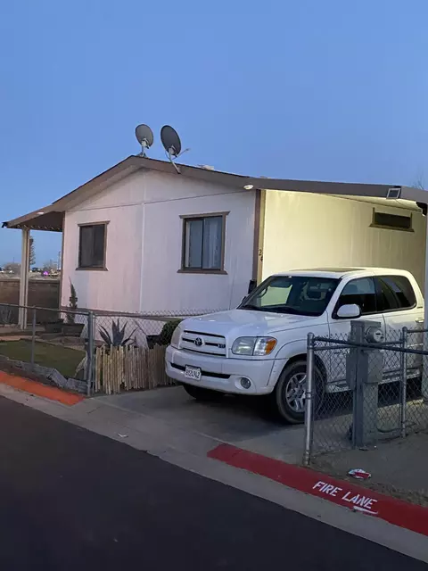 2545 Avenue I E #24, Lancaster, CA 93535 photo 1