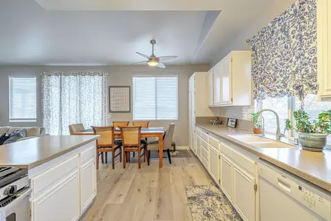 42038 Pleasant View Dr, Lancaster, CA 93536 photo 13