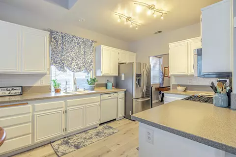 42038 Pleasant View Dr, Lancaster, CA 93536 photo 14