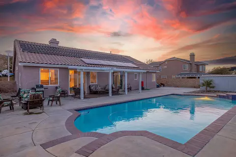 42038 Pleasant View Dr, Lancaster, CA 93536 photo 2