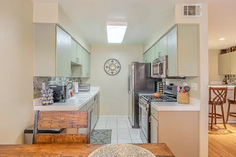 43409 30th St W UNIT 2, Lancaster, CA 93536 photo 7