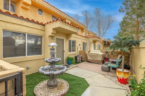 43409 30th St W UNIT 2, Lancaster, CA 93536 photo 2